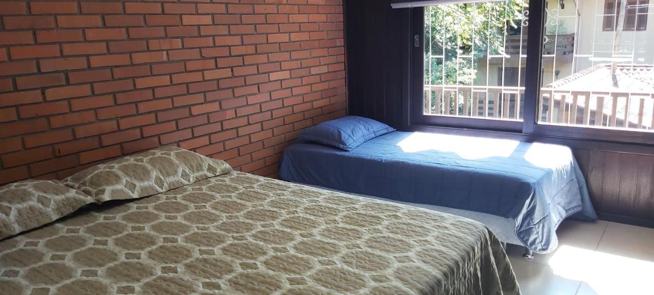 Roloff Praca Rosas Apartamento *